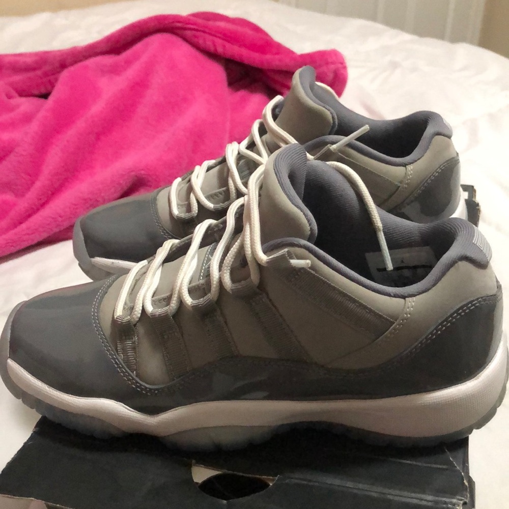 jordan 11s size 5